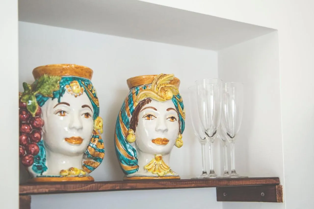 Bed & Breakfast Home Dentro Il Teatro Katánie