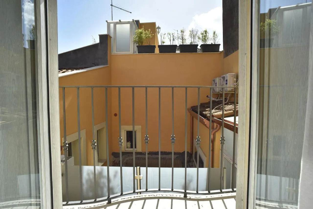 Home Dentro Il Teatro Katánie Bed & Breakfast